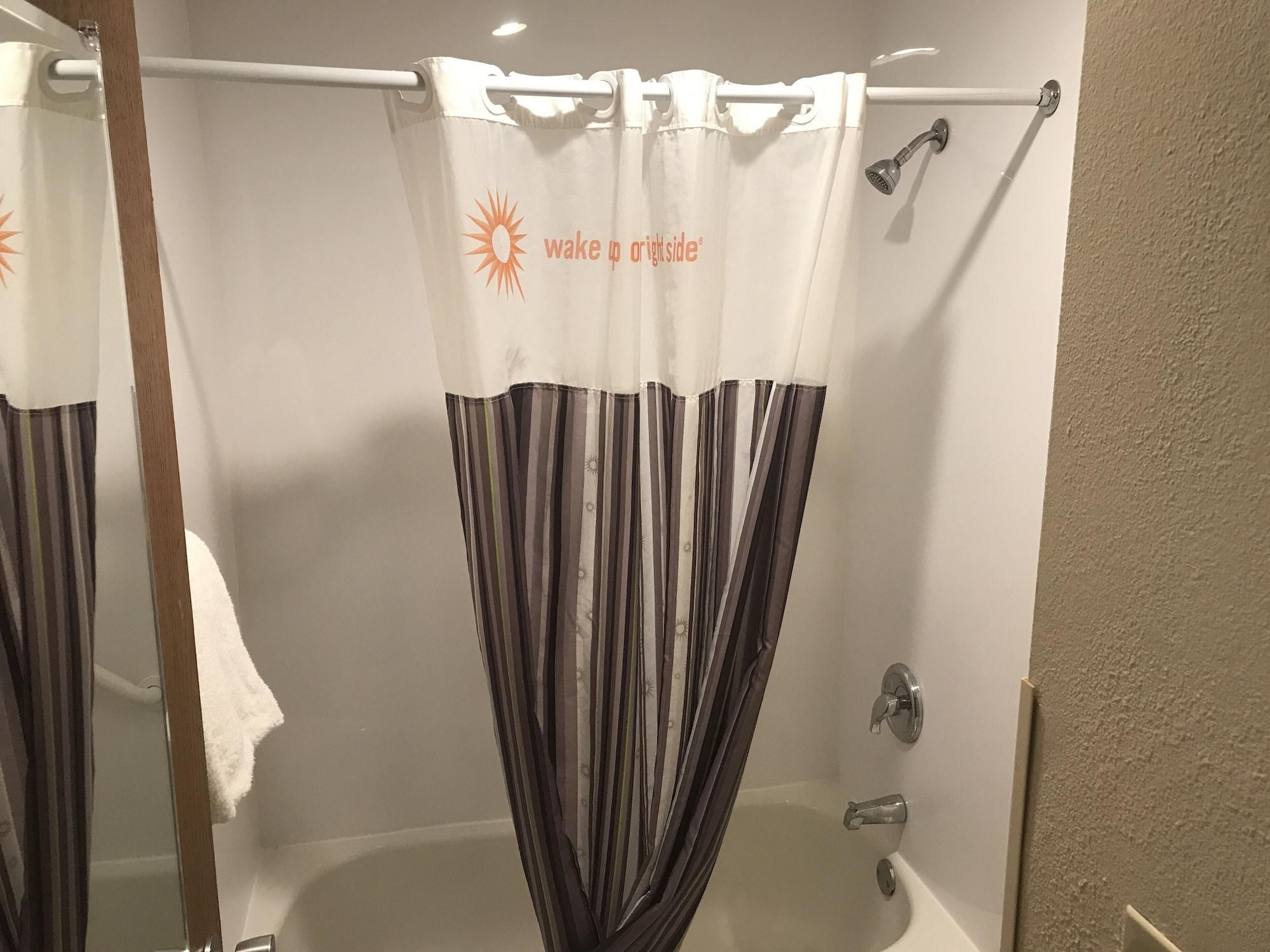 La Quinta Inn By Wyndham Indianapolis Airport Executive Dr Екстериор снимка