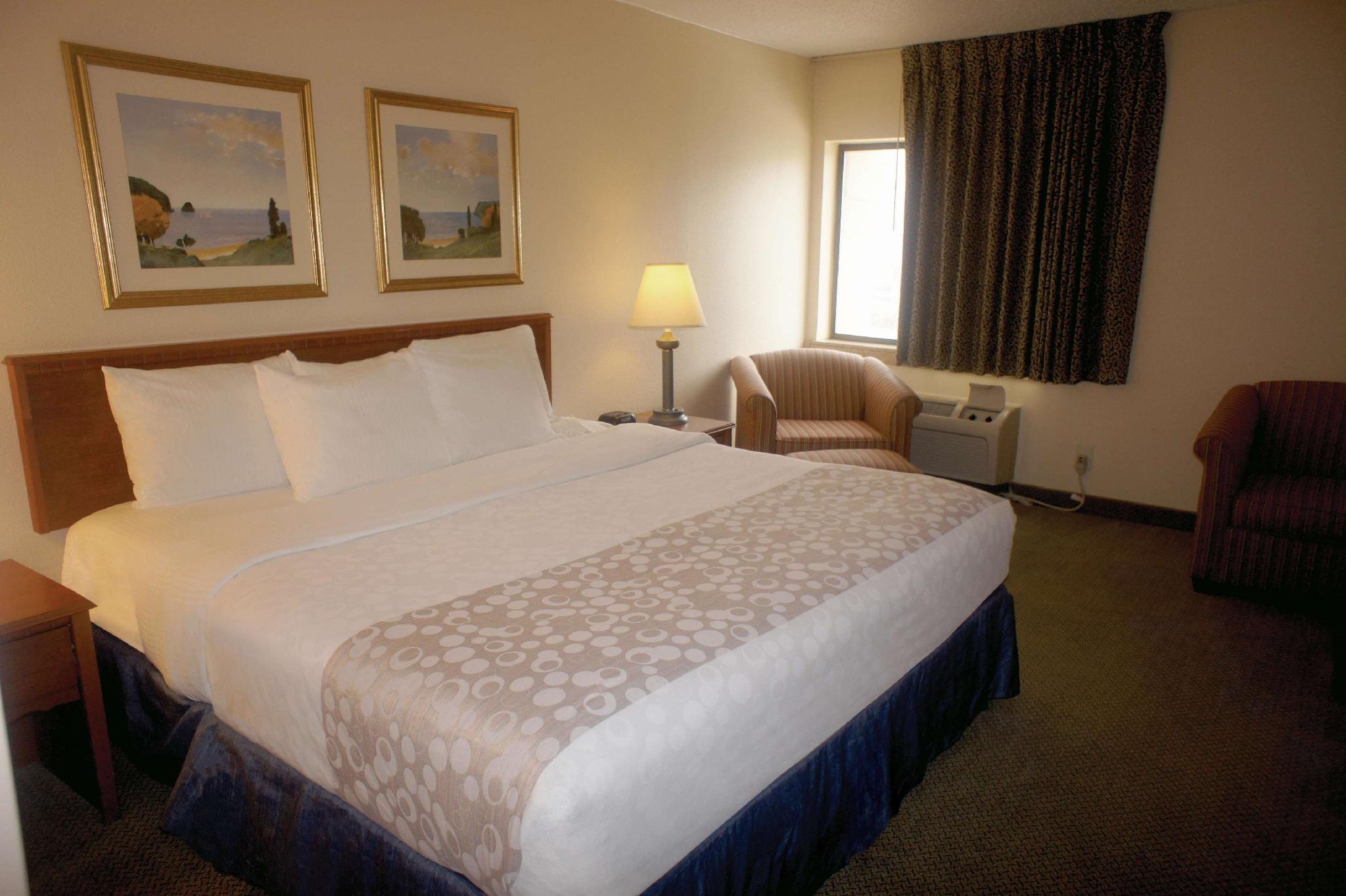 La Quinta Inn By Wyndham Indianapolis Airport Executive Dr Екстериор снимка