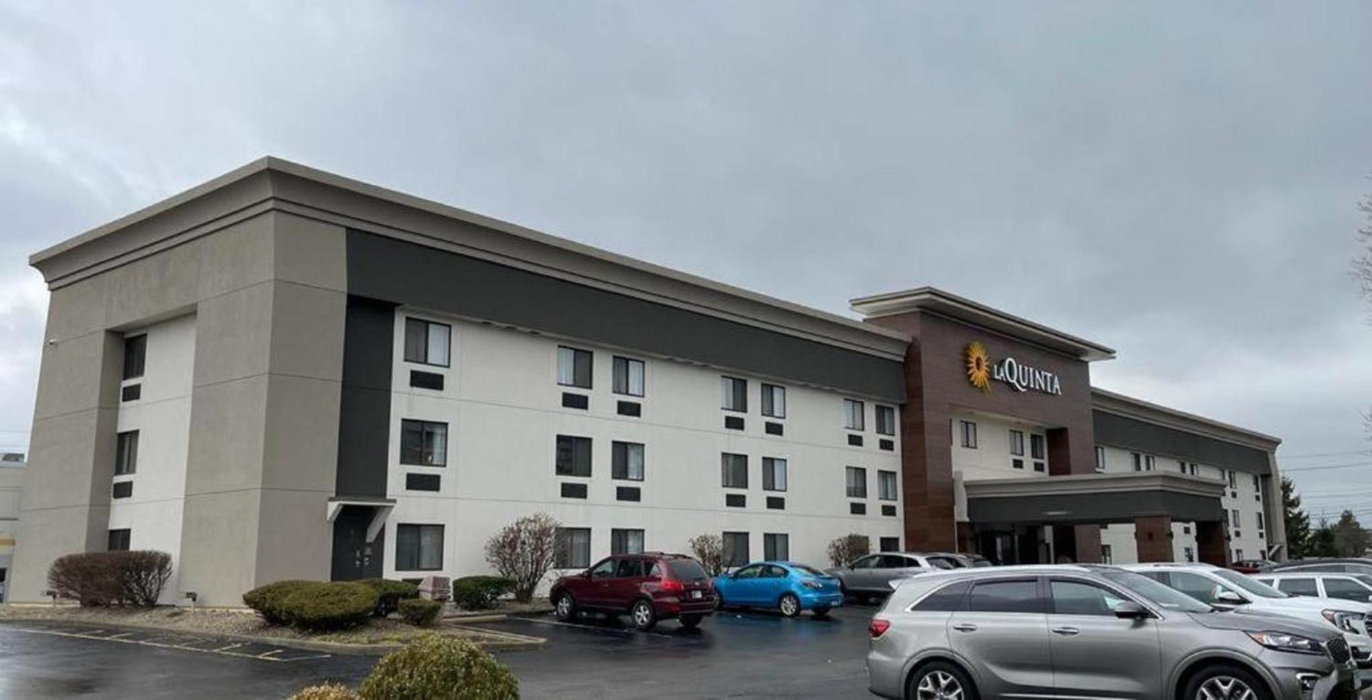 La Quinta Inn By Wyndham Indianapolis Airport Executive Dr Екстериор снимка